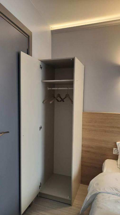 Chambre Pour 2 Personnes Avec Lit Separe Dans La Banlieue Parisienne Bondy Exteriör bild