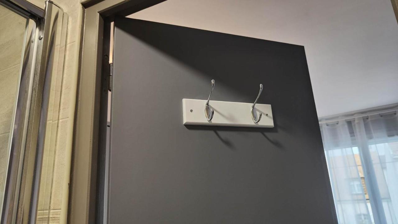Chambre Pour 2 Personnes Avec Lit Separe Dans La Banlieue Parisienne Bondy Exteriör bild